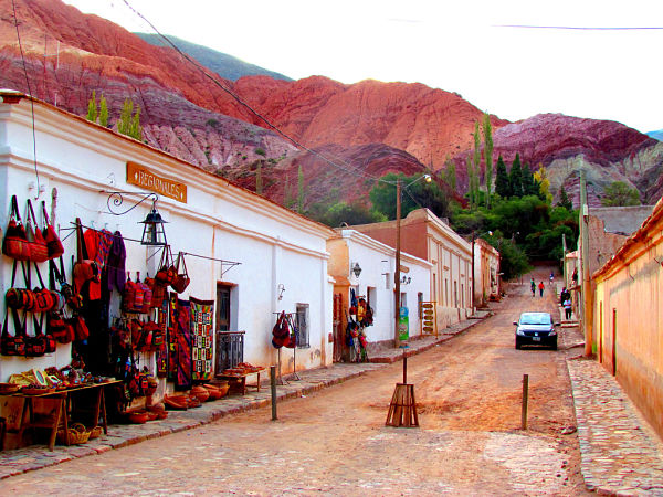 Purmamarca y el Cerro de los 7 colores
