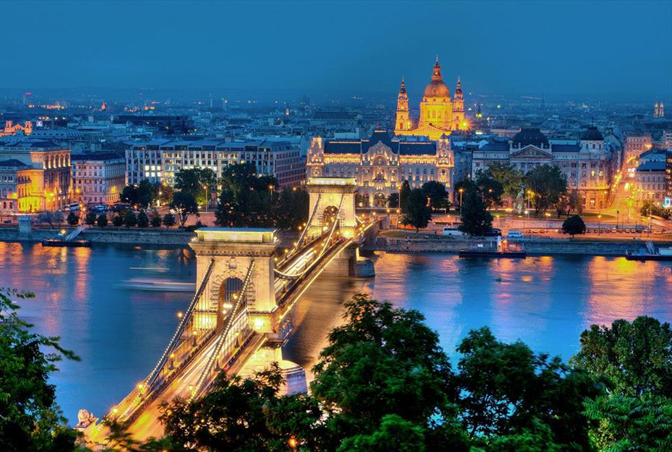 Budapest-Panorama-Central-Stunning-Views-Budapest-HU_z