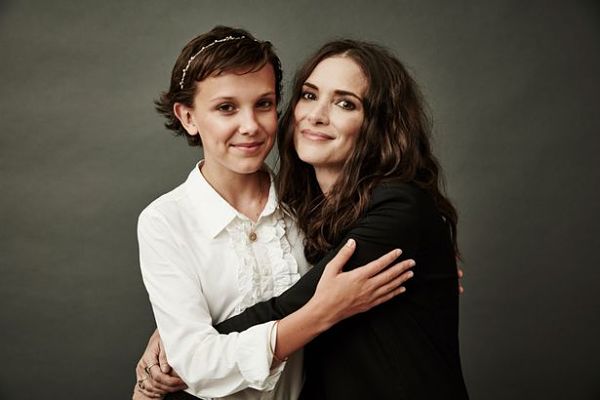 millie-bobby-brown-and-winona-ryder-from-netflixs-stranger-things_serie_opt
