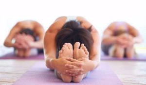 osteoporosis y postura de yoga