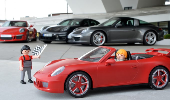 "¿Las chicas no podemos conducir?" La carta de una nena a Porsche y Playmobil por Navidad 21