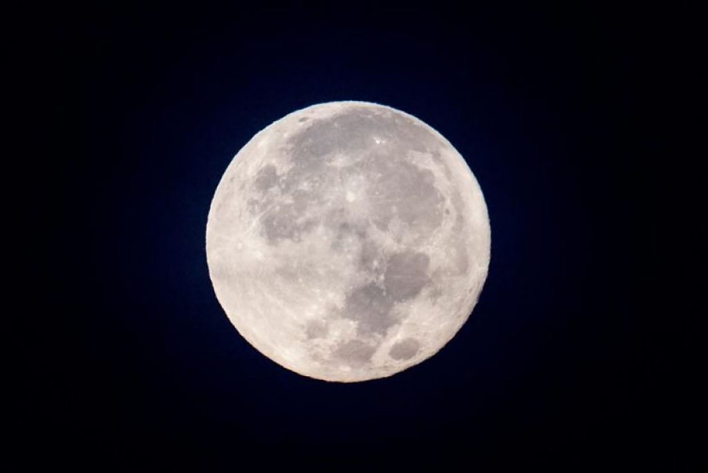 luna llena noviembre 2024