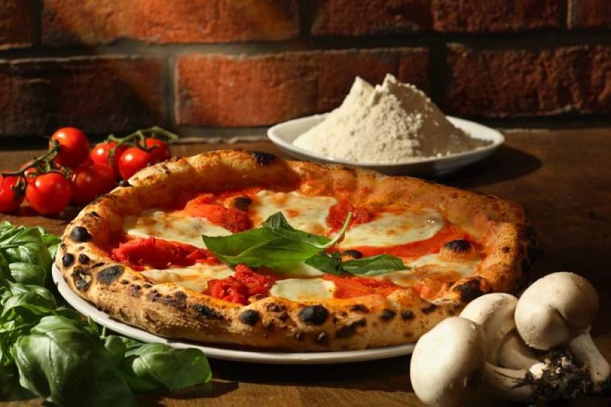 cómo hacer pizza napolitana