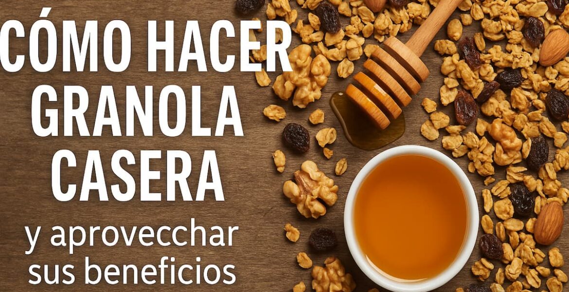 Mezcla de granola casera con miel, nueces, almendras y pasas sobre fondo de madera natural, vista superior.