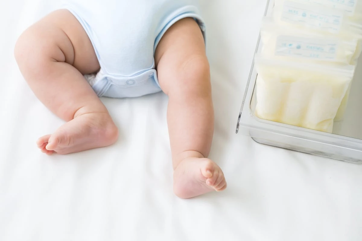 cómo calentar leche materna