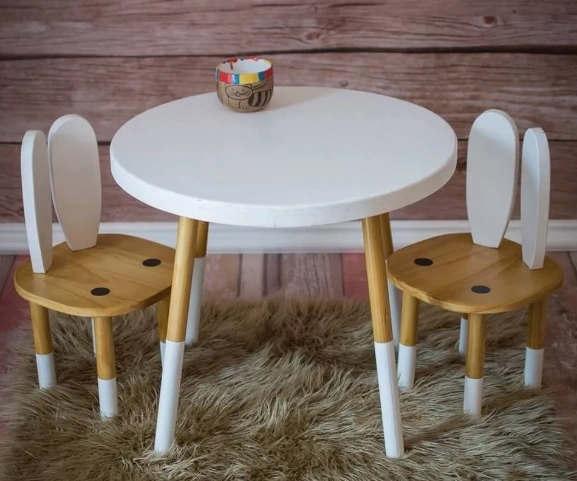 Mesas de madera para niños