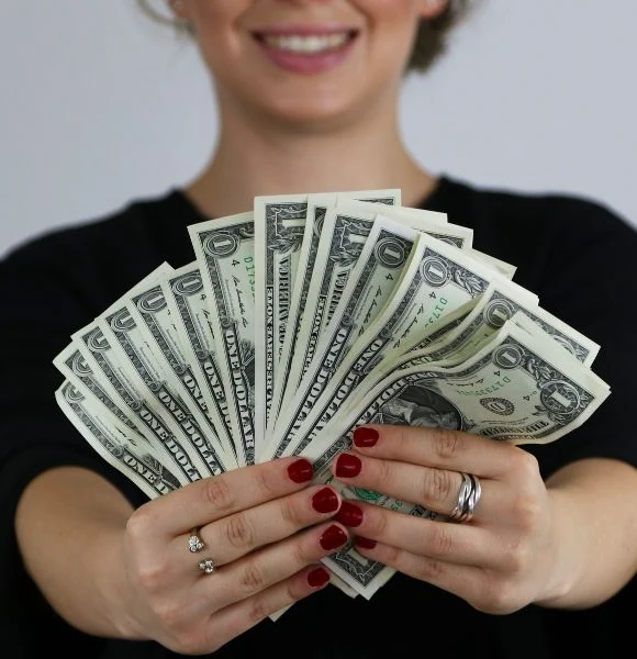 dólar de 100 falso y verdadero