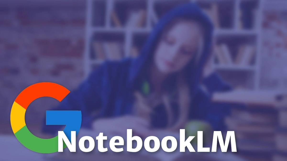 Logo de Google NotebookLM sobrepuesto en una imagen de un estudiante concentrado, ilustrando cómo funciona la inteligencia artificial para ayudar en la investigación y el estudio