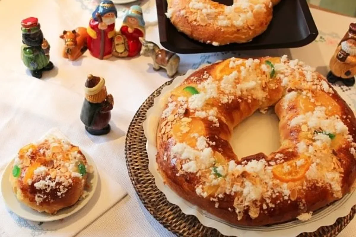 rosca de reyes húmeda y esponjosa