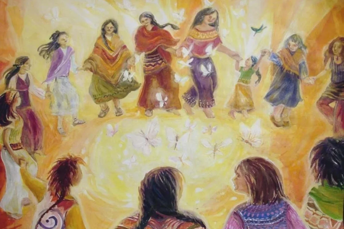 Cuando las cabezas de las mujeres se juntan alrededor del fuego