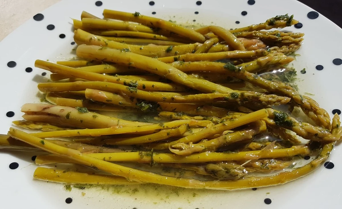 espárragos a la vinagreta