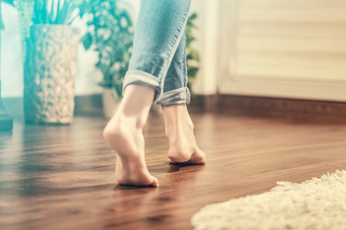 Cómo plastificar un piso de madera