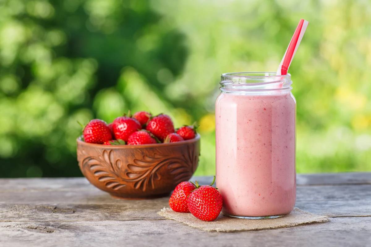 licuado de frutilla con leche
