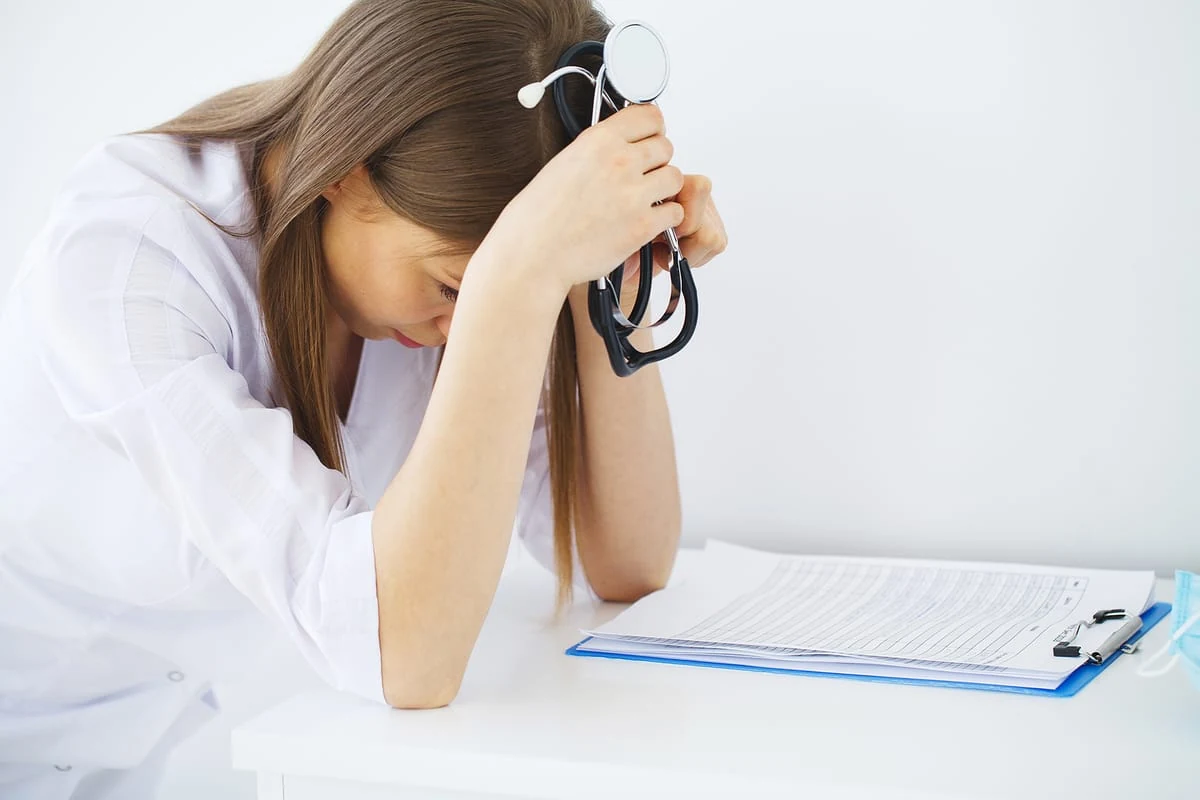 medico enfermero estres