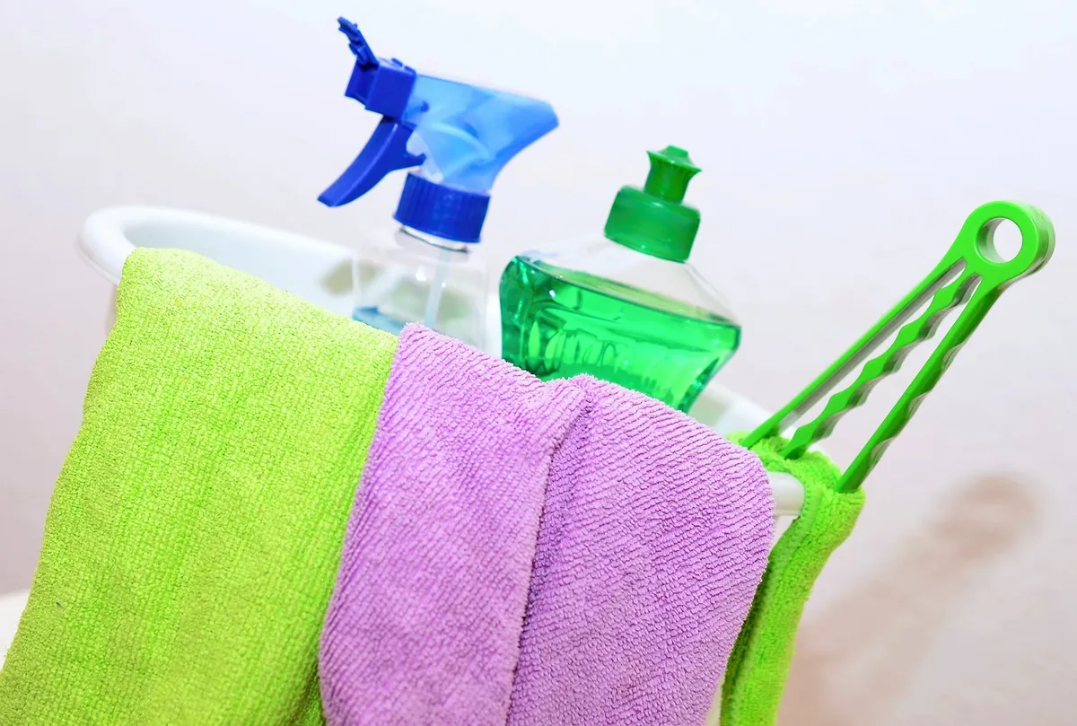 Productos naturales para limpiar el baño
