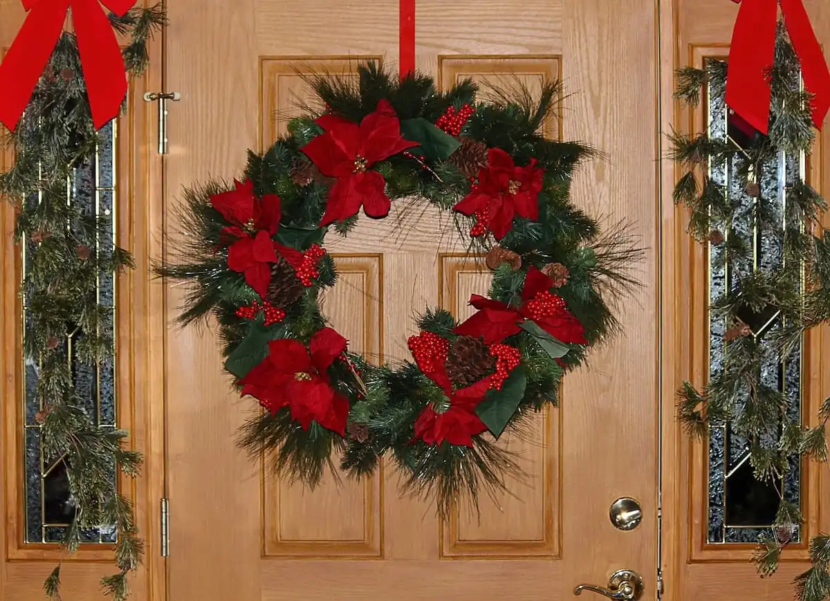 Coronas de Navidad para puertas grandes