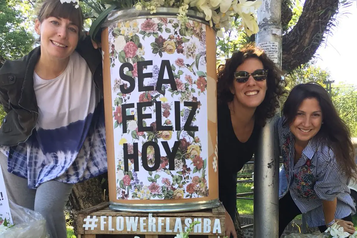 Organizadoras del flowerflash en buenos aires