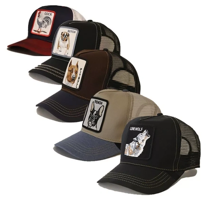 Encuentra tu Gorra Trucker Ideal Colección de gorras trucker estilo unisex, con parches de animales como un lobo, un gallo y varios perros, características del estilo urbano.
