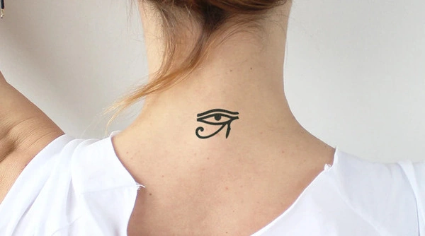 que significa el tatuaje de la mirada