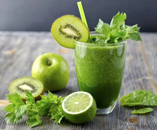 licuado de verduras verdes