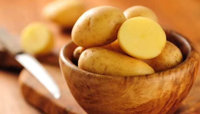 puré de papas con huevo