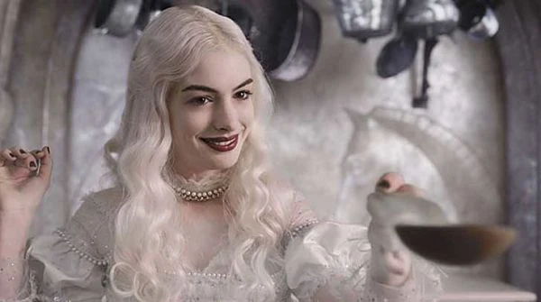 Reina Blanca de Alicia en el País de las Maravillas