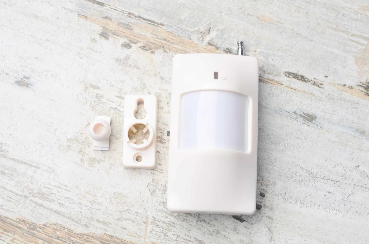 Cómo conectar un sensor de movimiento