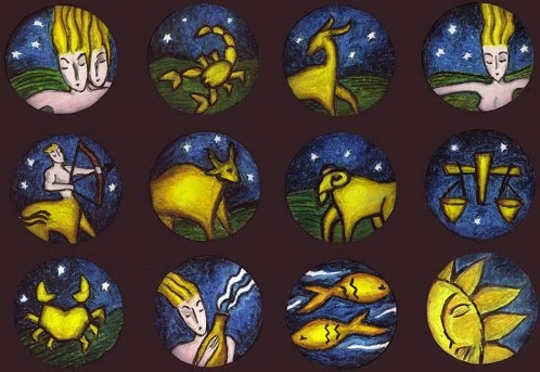 Constelaciones zodiacales en el cielo nocturno