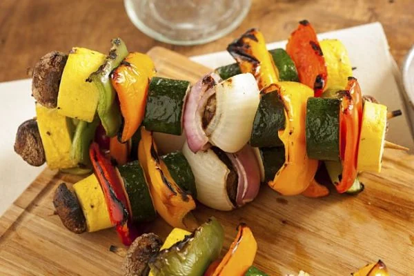 vegetarianos-brochette-de-vegetales-2_opt